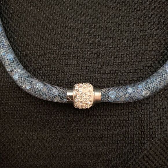 Sexy, slinky, Shiny, dreamy blue Rhinestone BANGLE BRACELET with magnetic clasp - Picture 3 of 4